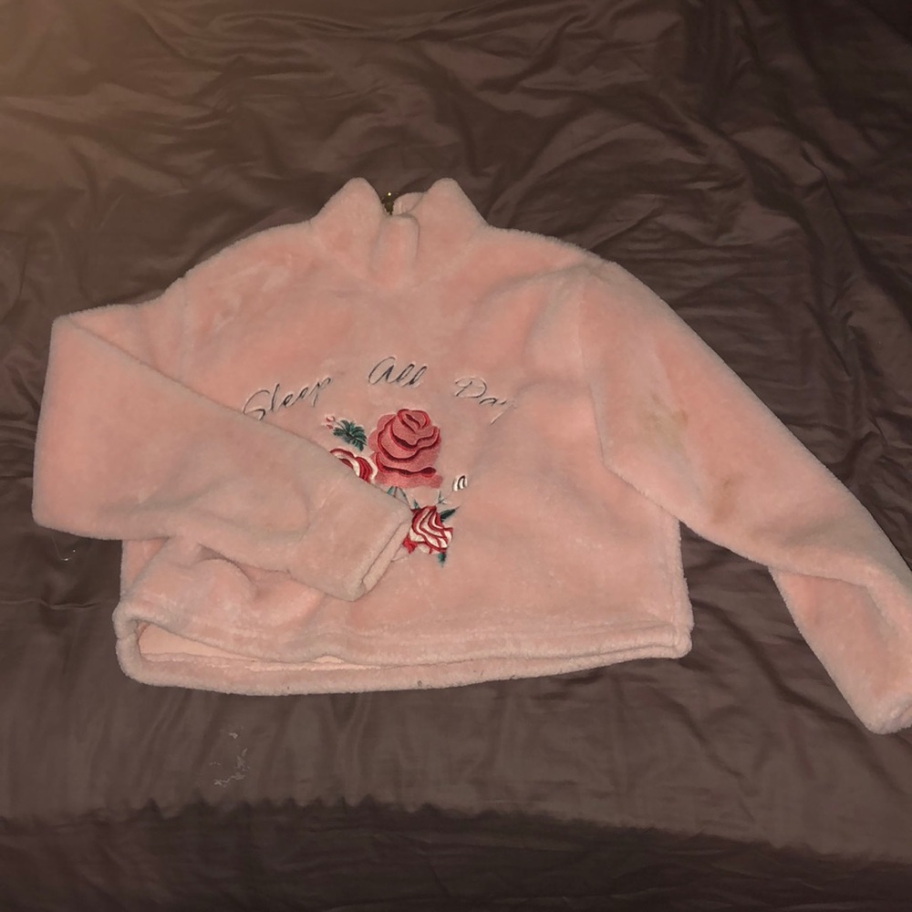Rose petal fleece high neck